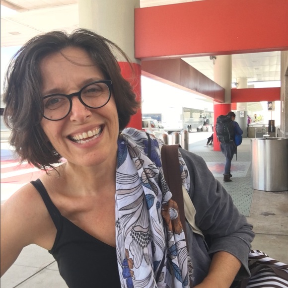 Meet your Posher, Lisa - Picture 3 of 7